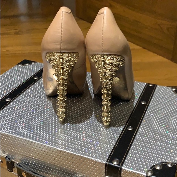 Betsey Johnson nude heels - Picture 3 of 3